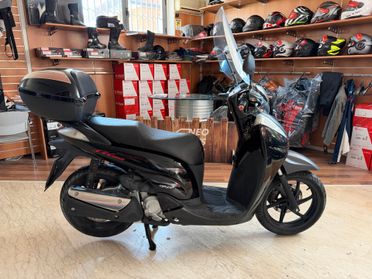 Honda SH 300 SPORTY