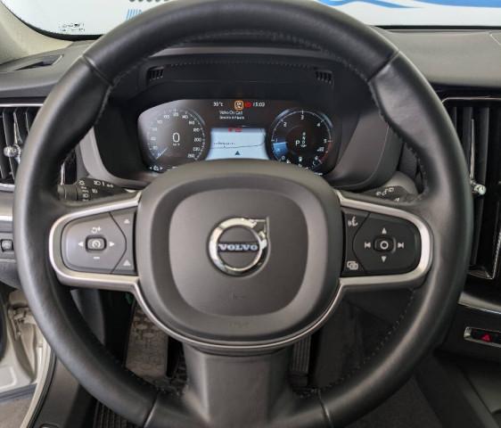 Volvo XC60 2.0 b4 Momentum Pro awd auto