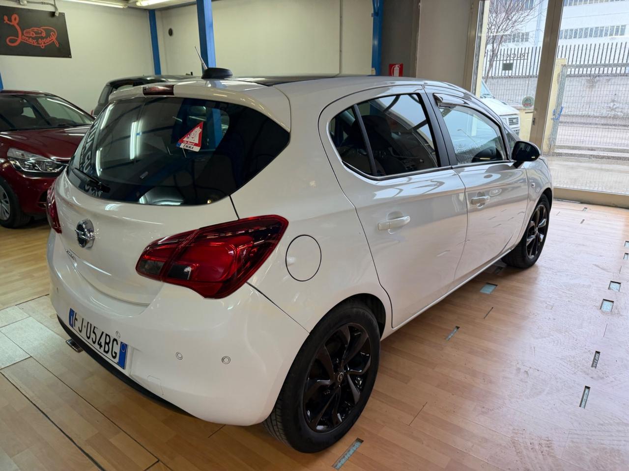 Opel Corsa 1.4 benz FULL OPT 2017 Automatic