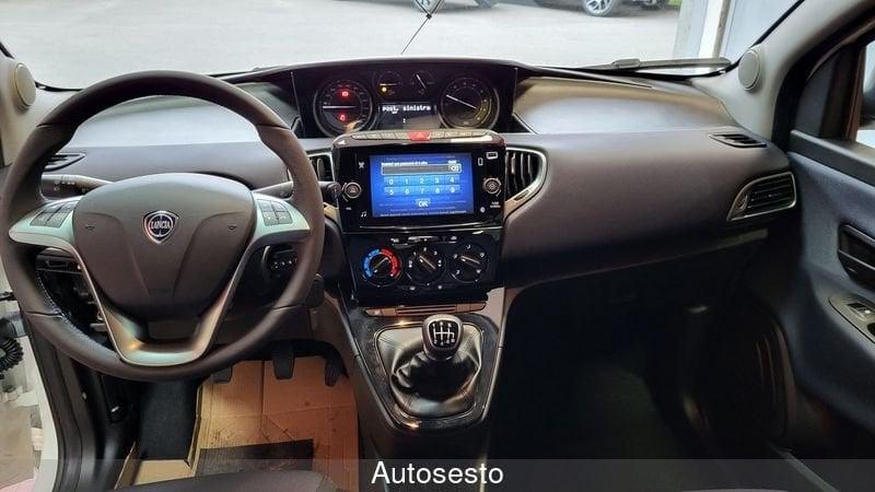 Lancia Ypsilon 1.0 FireFly 5 porte S&S Hybrid Platino