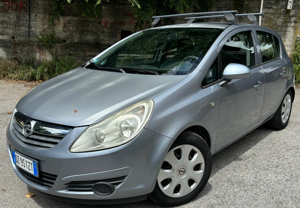 Opel Corsa 1.2 5 porte Club