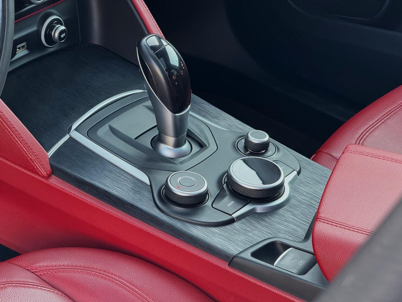 Alfa Romeo Stelvio 2.2 Turbo Diesel Super Q4 210CV TETTO