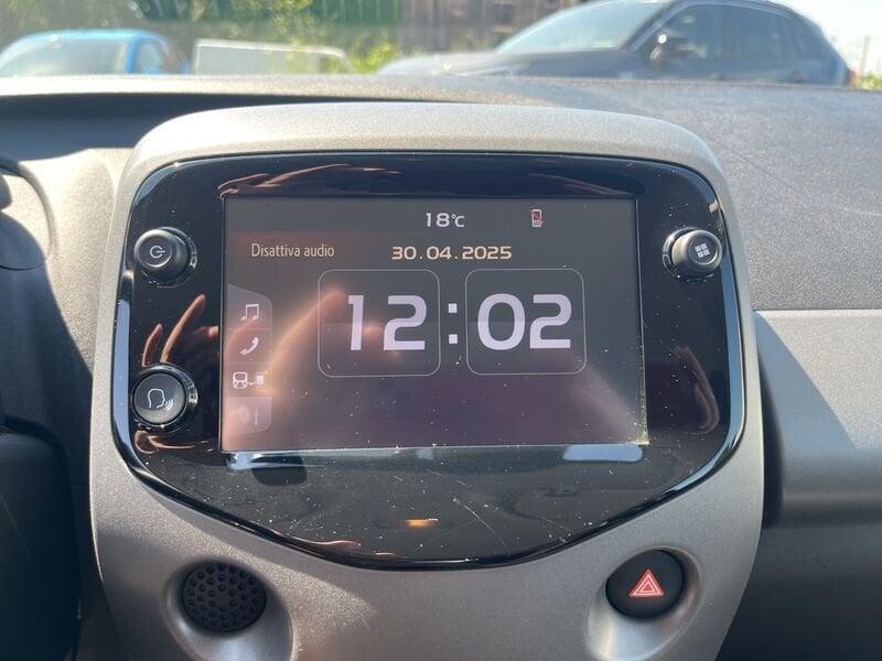Toyota Aygo Connect 1.0 VVT-i 72 CV 5 porte x-play MMT
