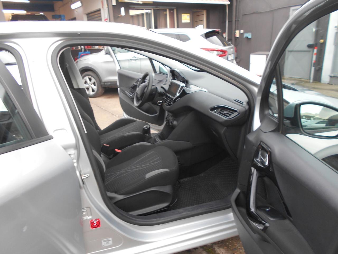 Peugeot 208 1.4 HDi 68 CV 5 porte Active