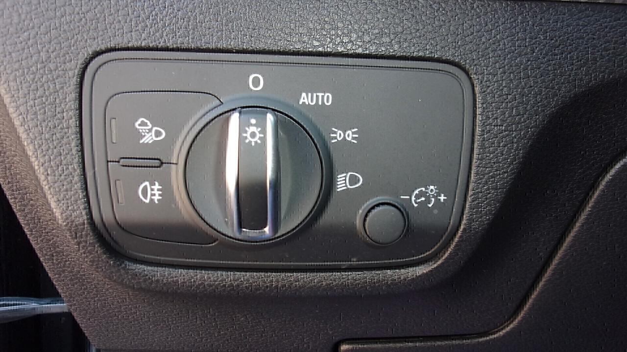 Audi Q2 30 TDI S tronic Admired Advanced