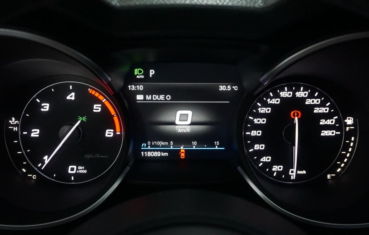 Alfa Romeo Stelvio 2.2 Turbodiesel 190 CV AT8 Q4 Executive