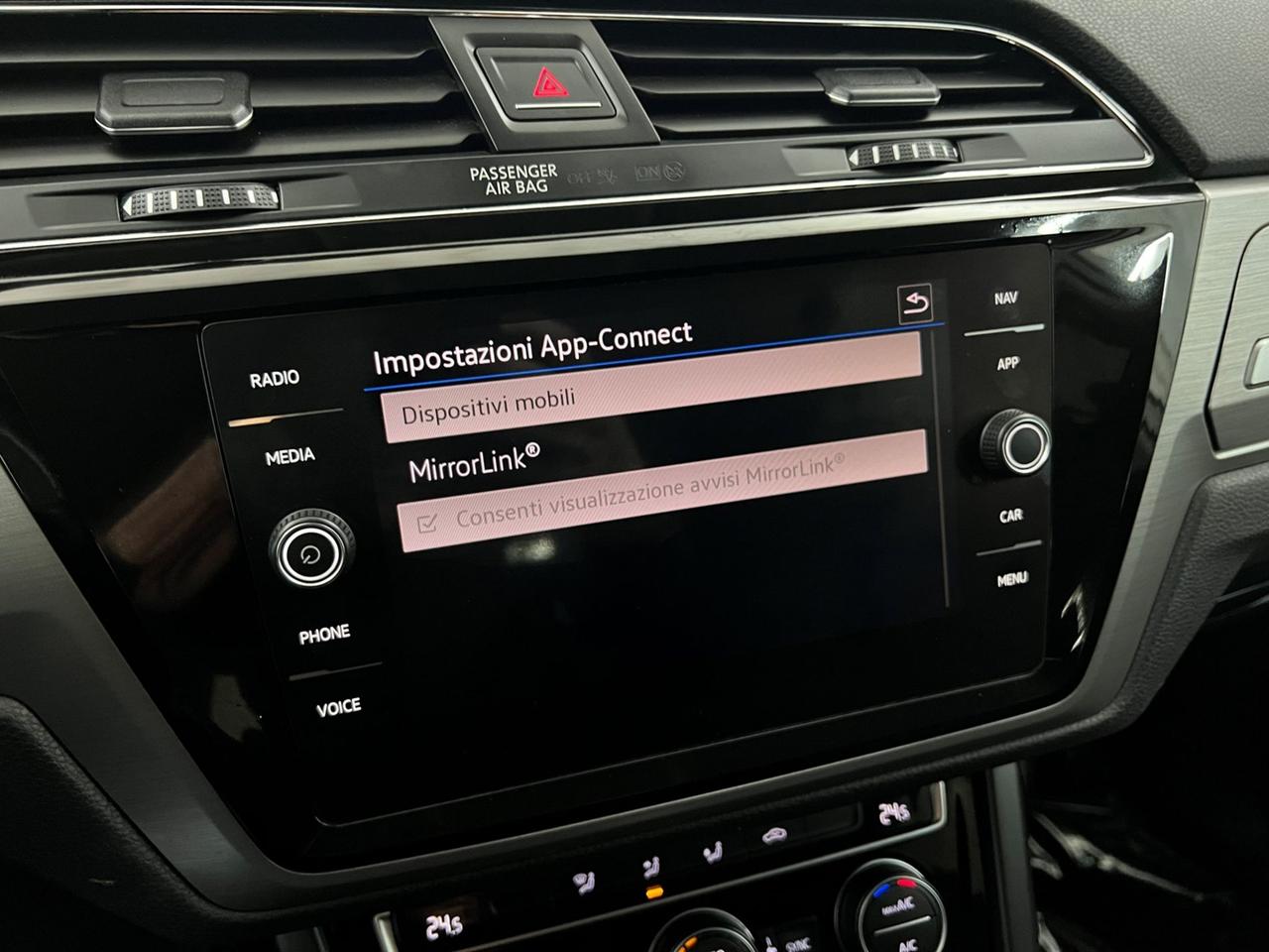 VOLKSWAGEN Touran III 2015 Touran 2.0 tdi Business 122cv