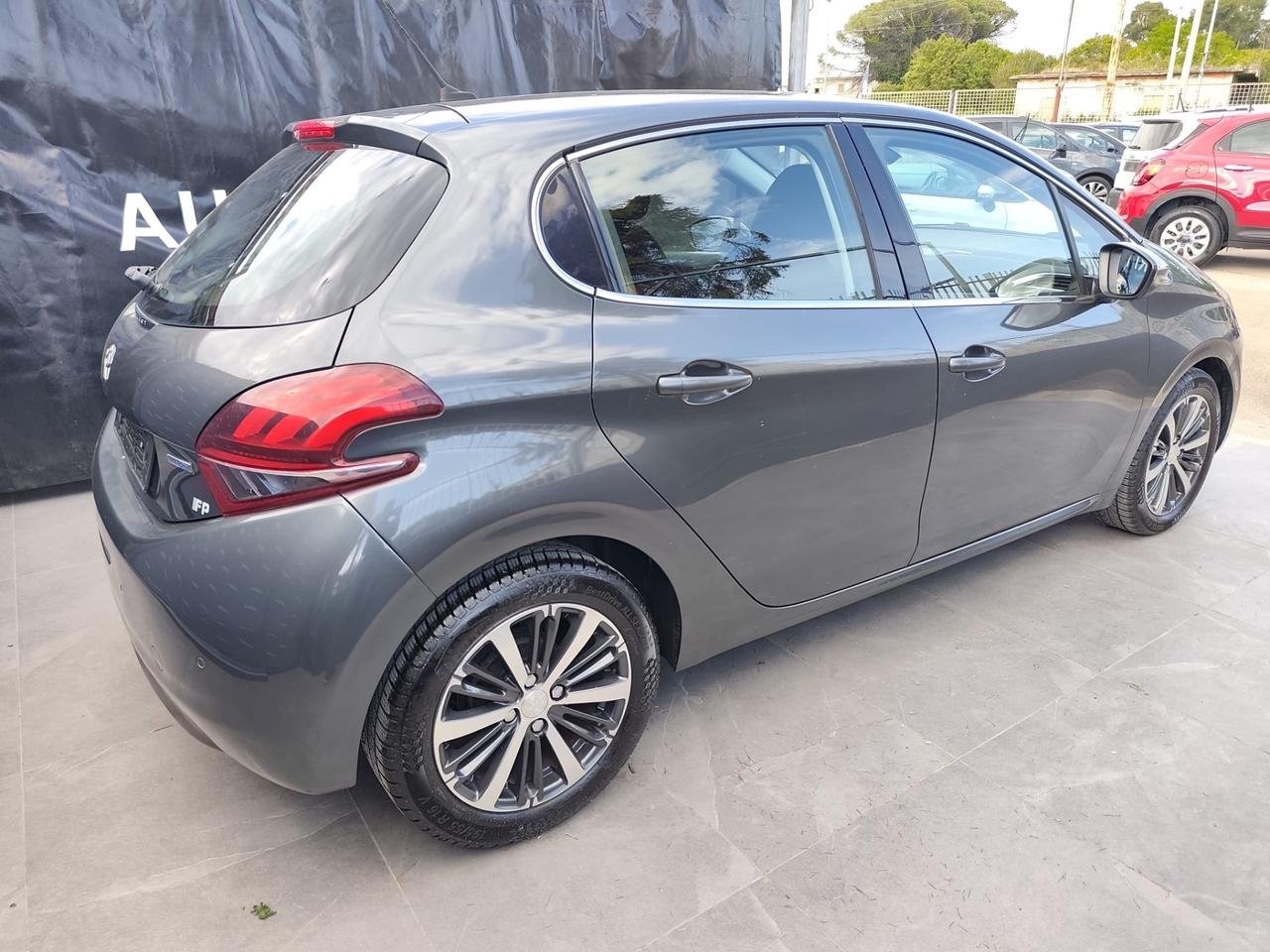 Peugeot 208 1.6 BlueHDi 75 5 porte Allure