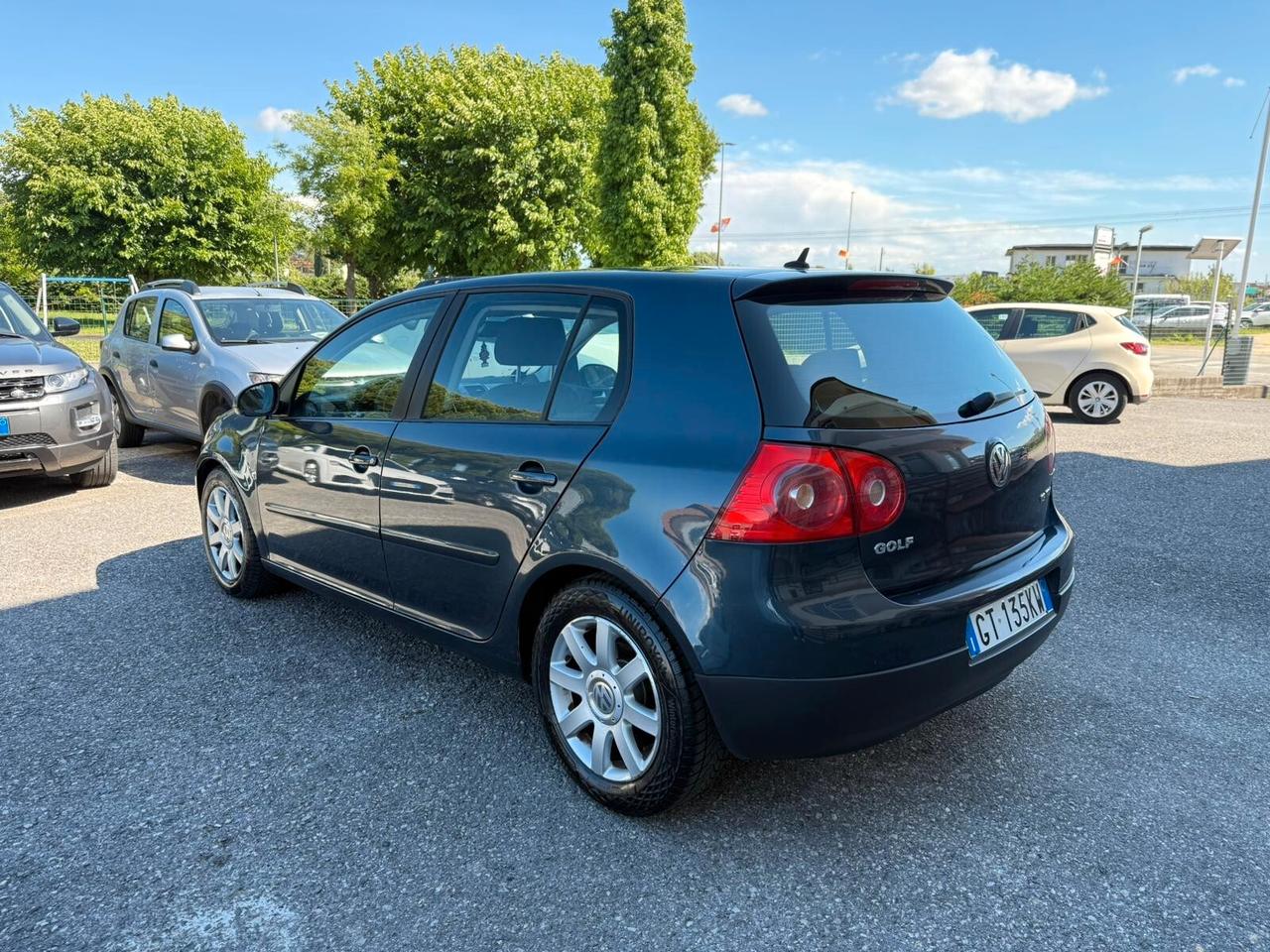 Volkswagen Golf 1.9 TDI 5p. Sportline