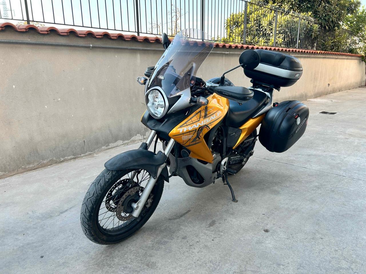 Honda Transalp XL 700 V - 2010