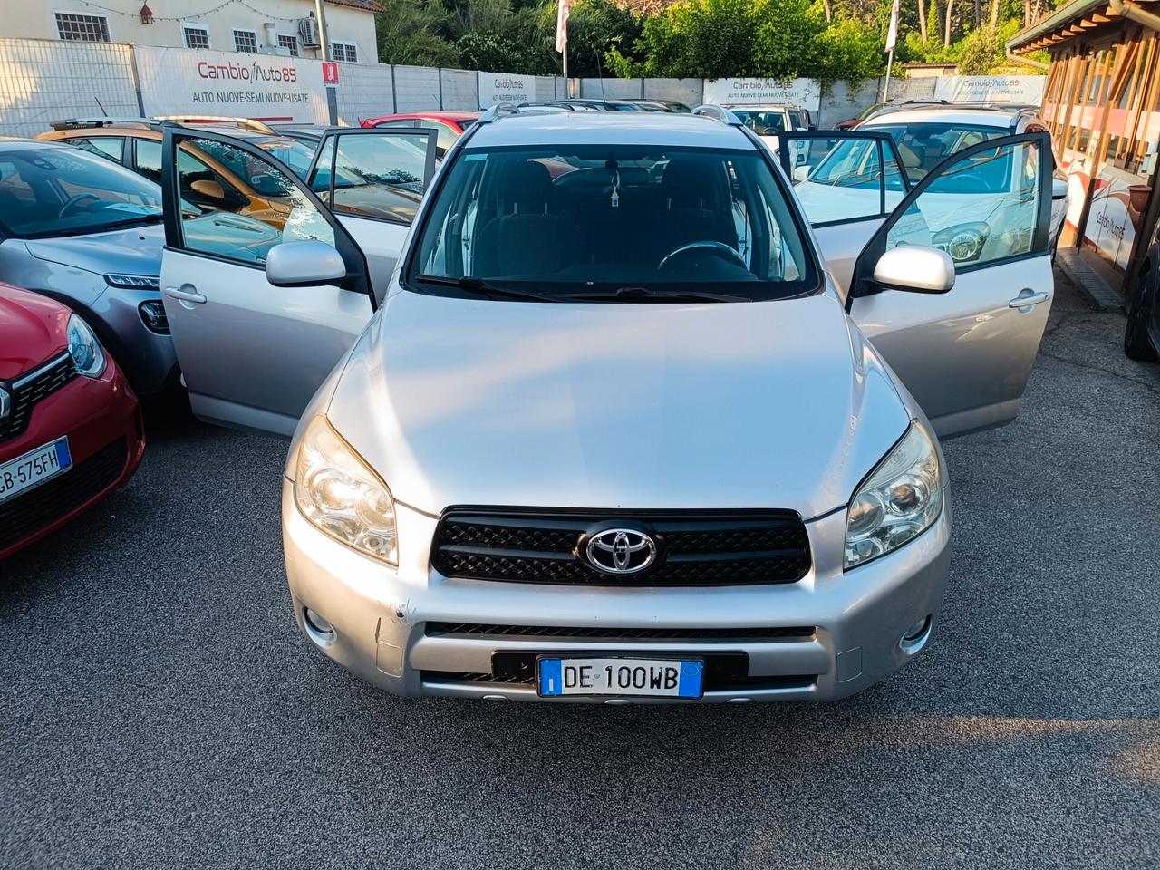Toyota RAV 4 RAV4 2.2 D-4D 136 CV Luxury