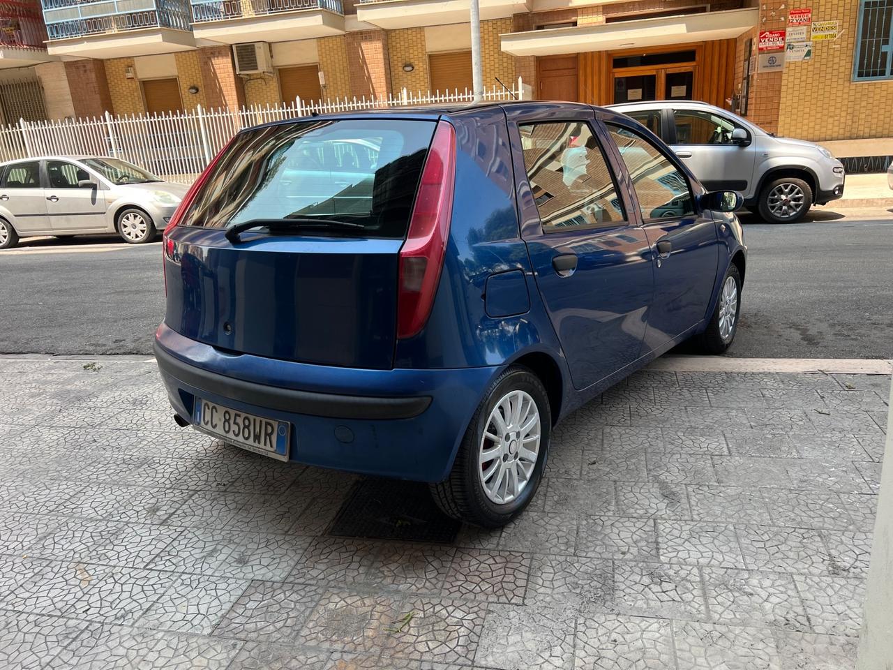 Fiat Punto 1.2i cat 5 porte ELX