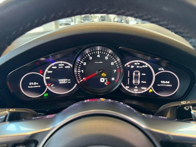 Porsche Cayenne Cayenne 3.0 V6