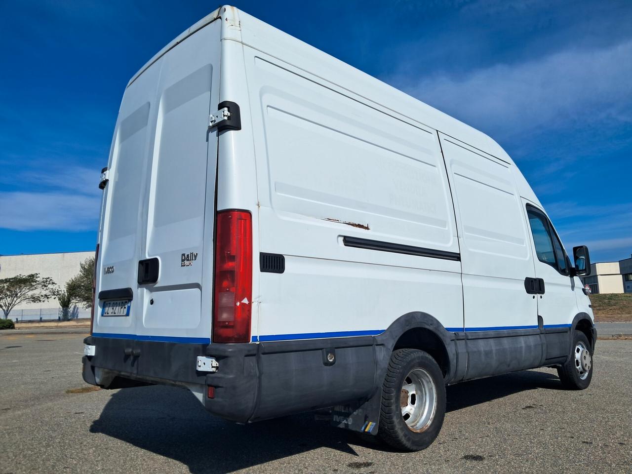 OFFICINA MOBILE DAILY