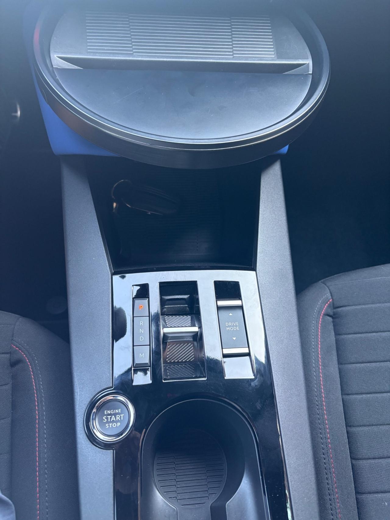 Lancia Ypsilon Hybrid e-DCT HF Line