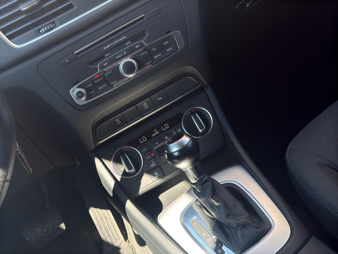 Audi Q3 2.0 TDI 120 CV S-TRONIC