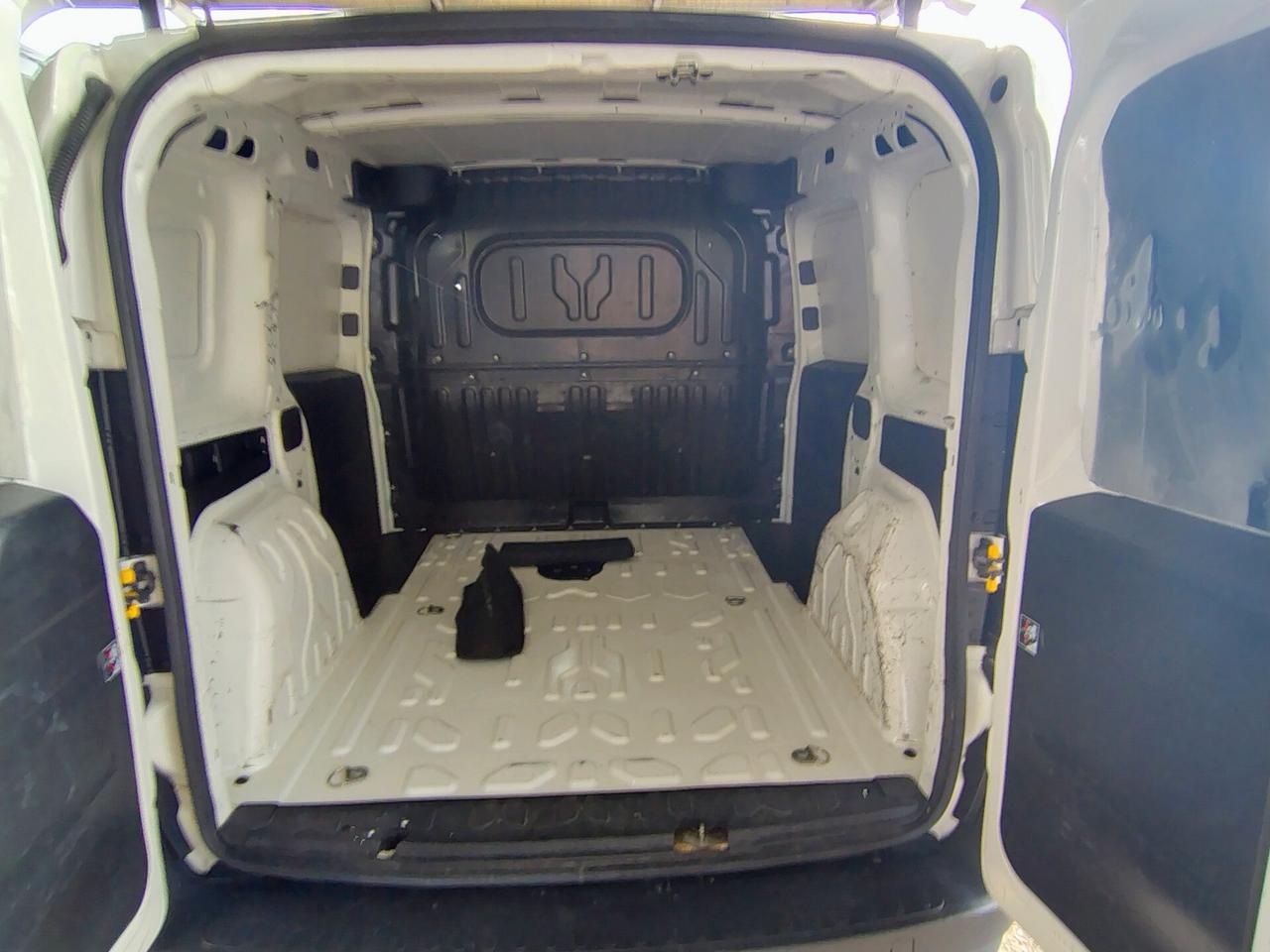 Fiat Doblo PER OPERATORI DEL SETTORE