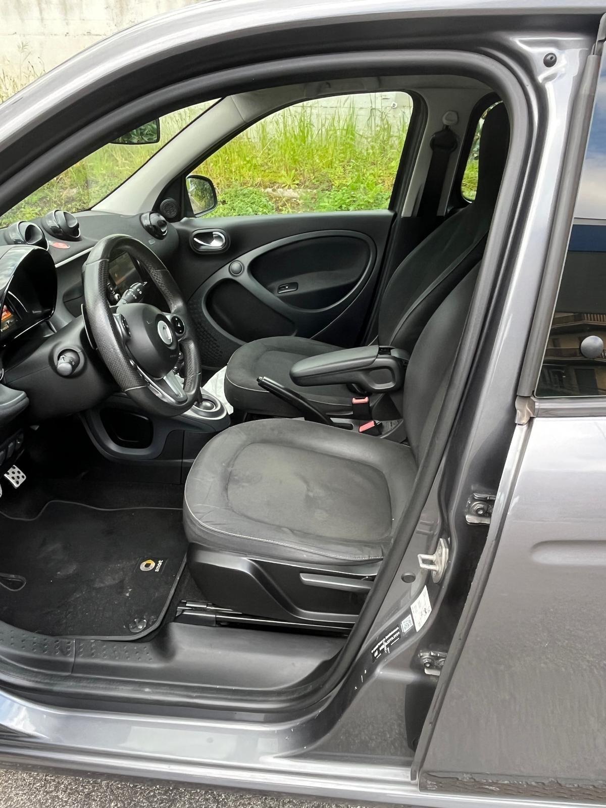 Smart ForFour TWINAMIC PRIME automatica