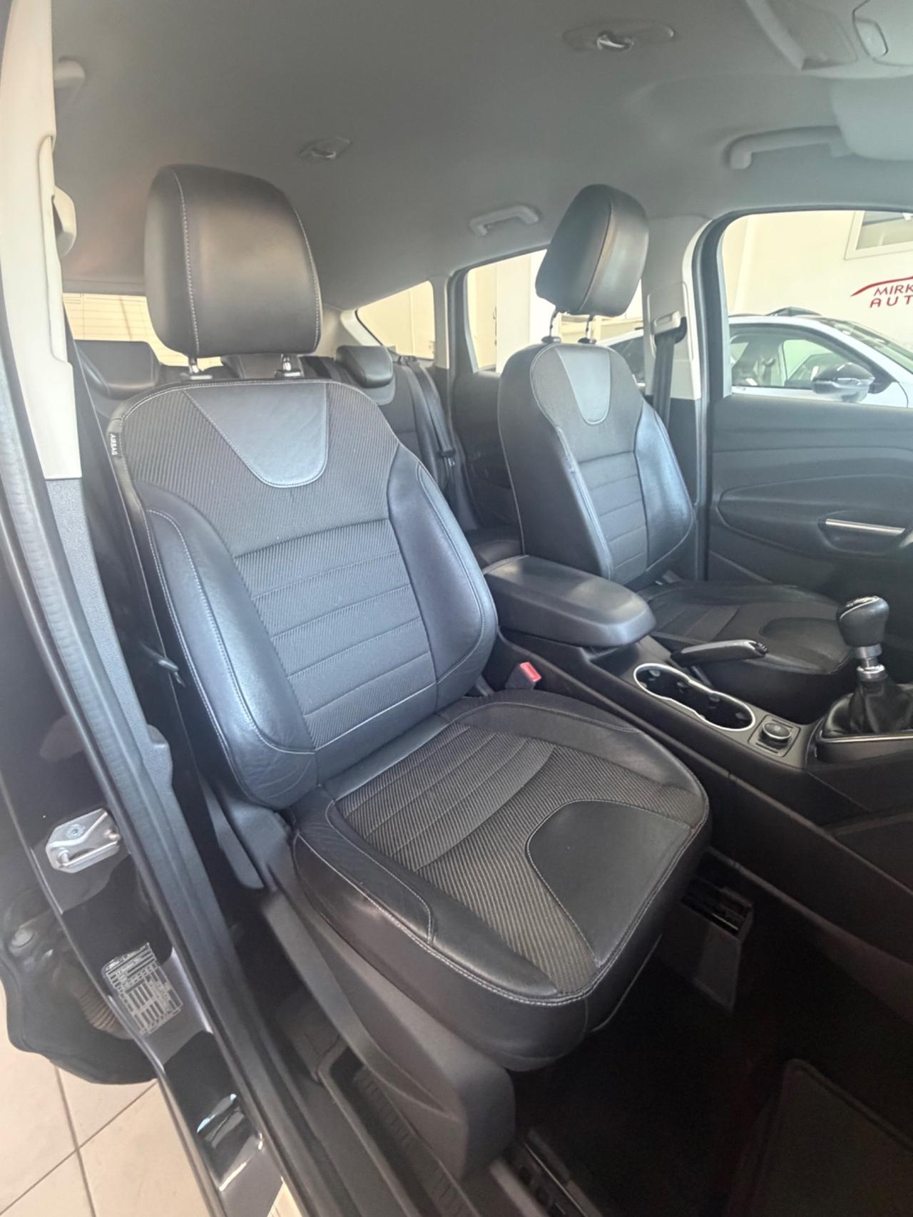 Ford Kuga 2.0 TDCI S&S 2WD Titanium FINANZIABILE