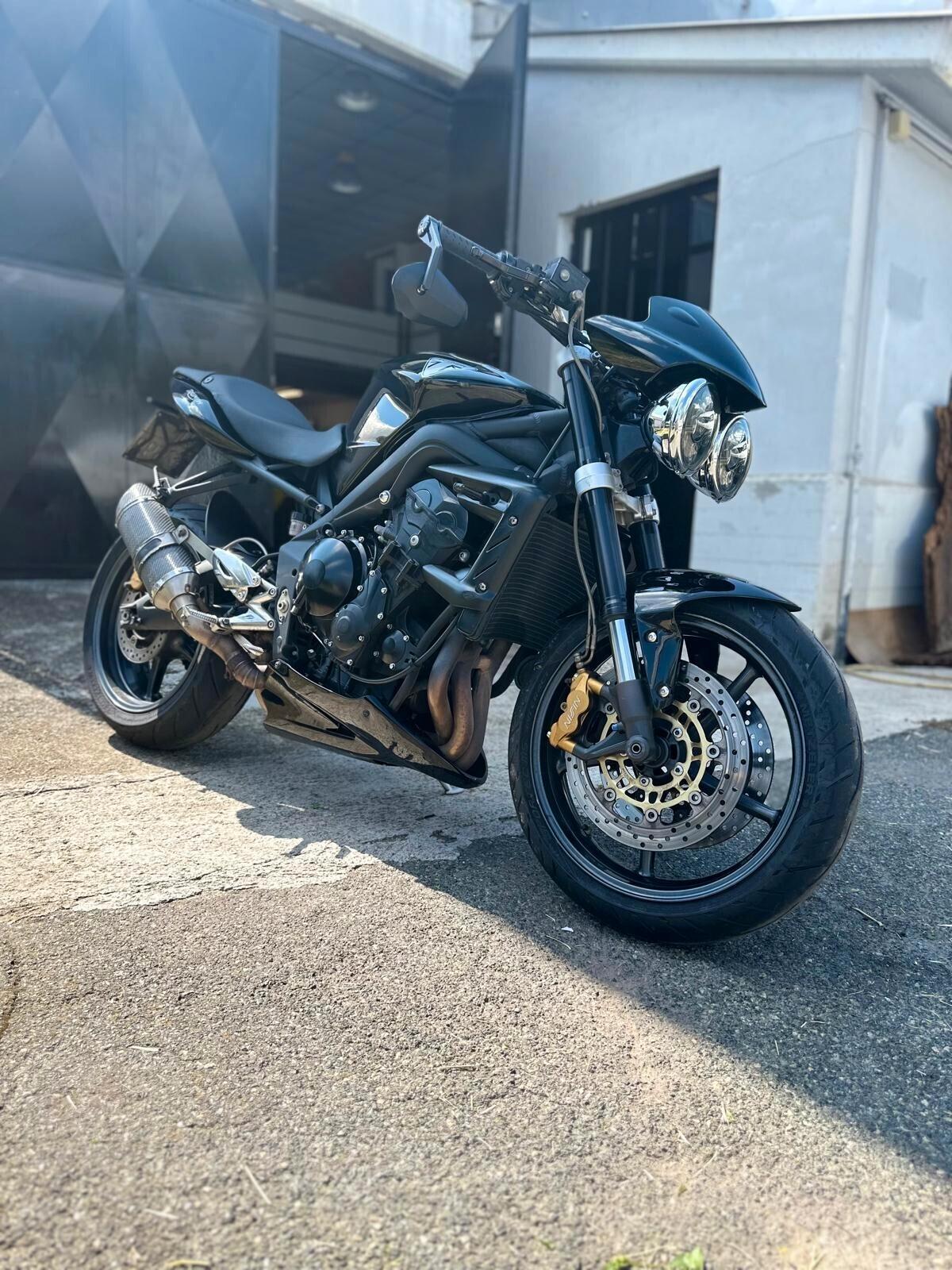 Triumph Street Triple R 675 R