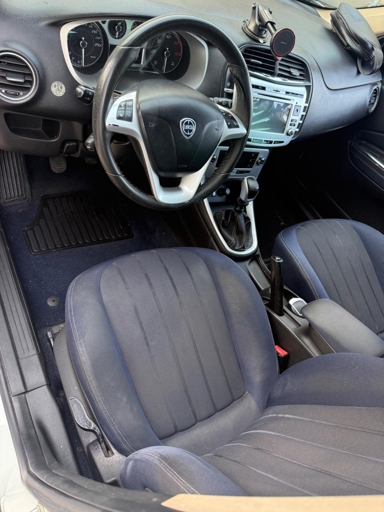 Lancia Delta 1.6 MJT DPF Gold