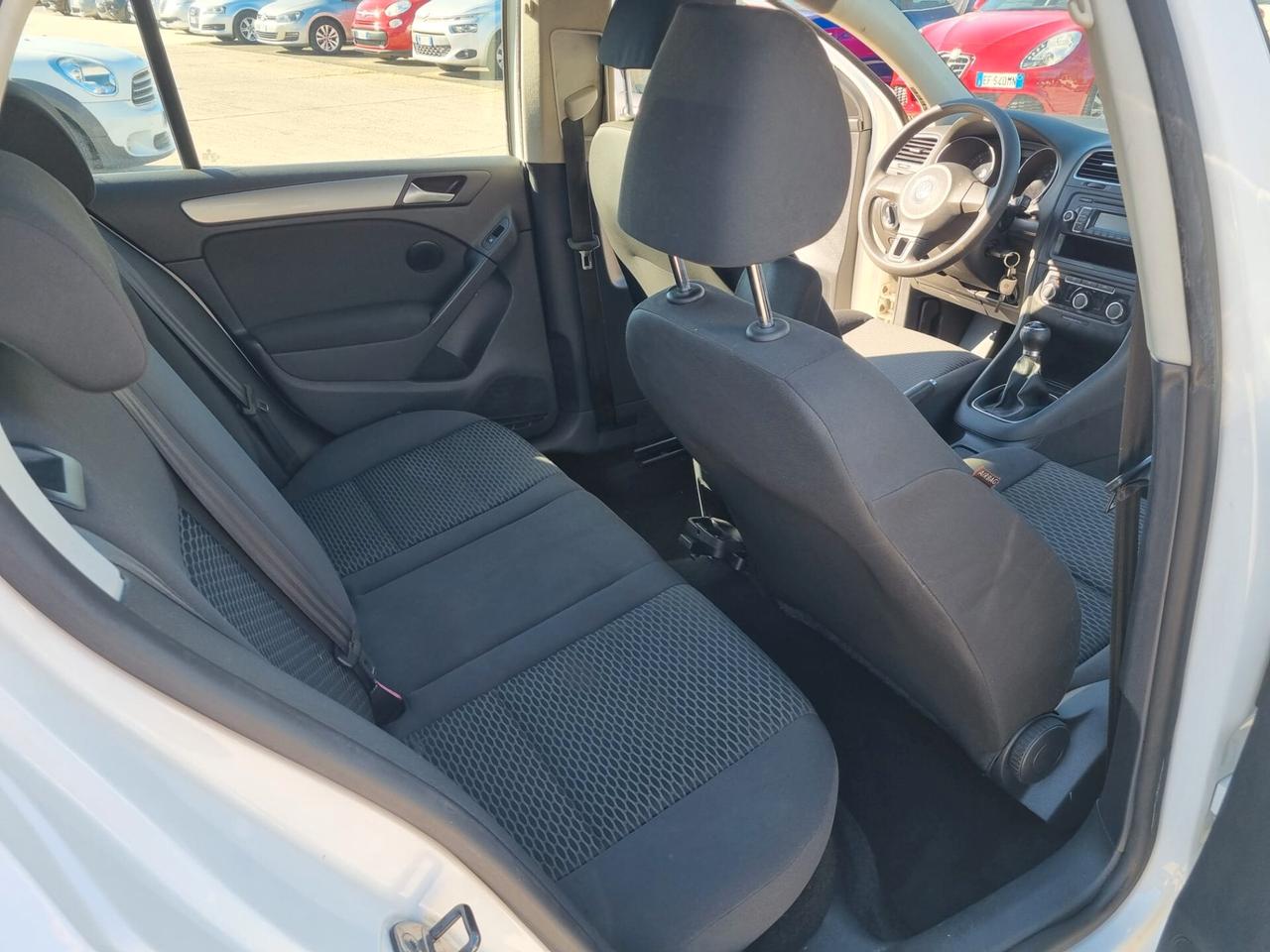 Volkswagen Golf 1.6 TDI DPF 5p. Highline