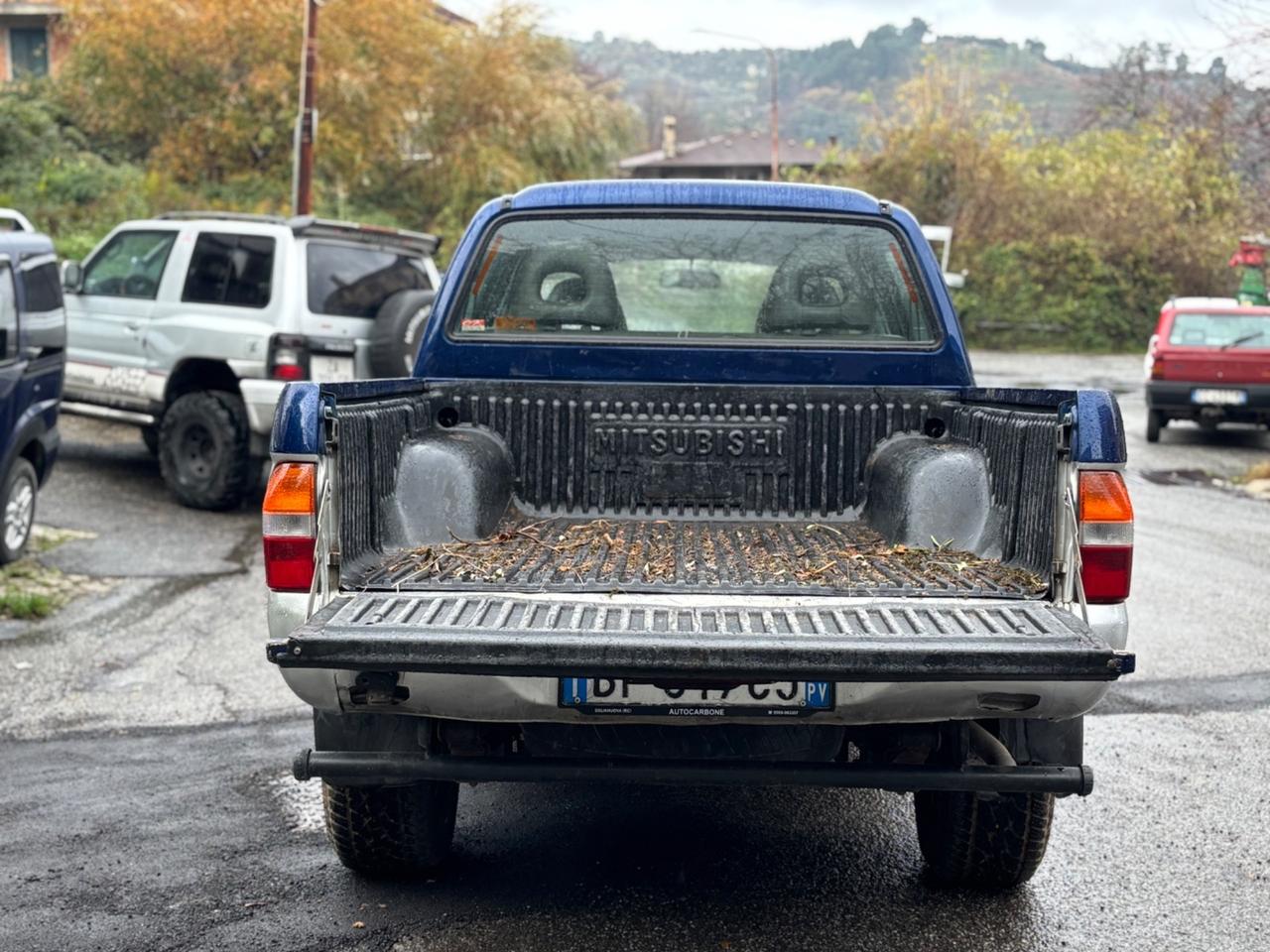 Mitsubishi L200 2.5 TDI 4WD Club Cab Pup. GLS Targ.