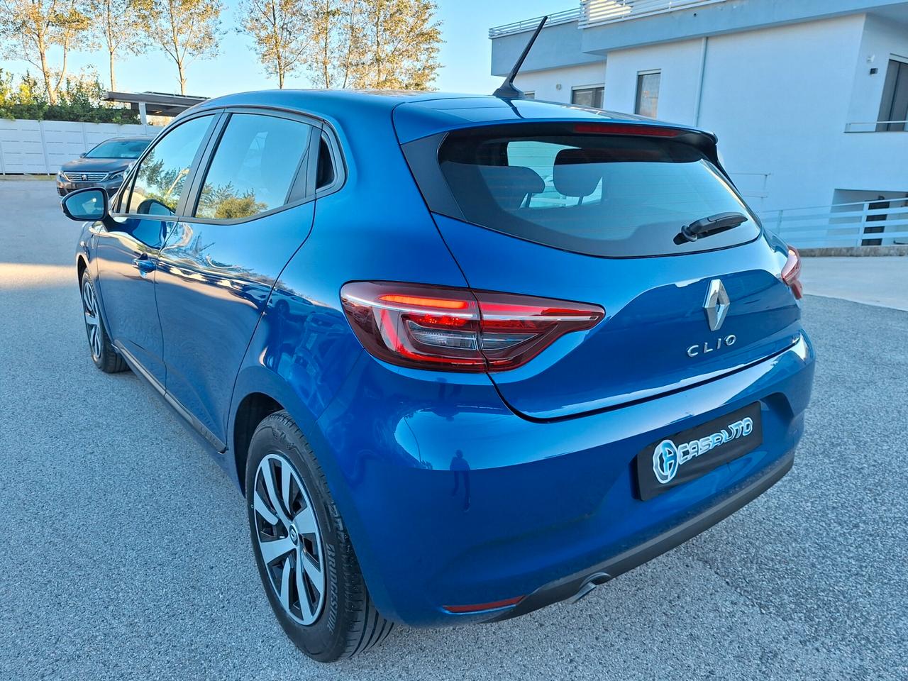 Renault Clio EQUILIBRE 1.0 TCe 90cv NAV - 2023