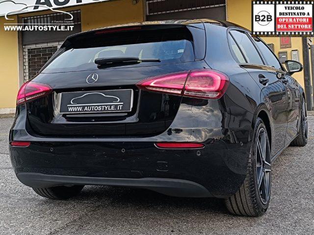 MERCEDES-BENZ A 180 d Automatic Business