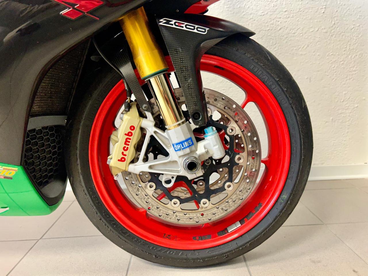 Aprilia RSV4 - Factory