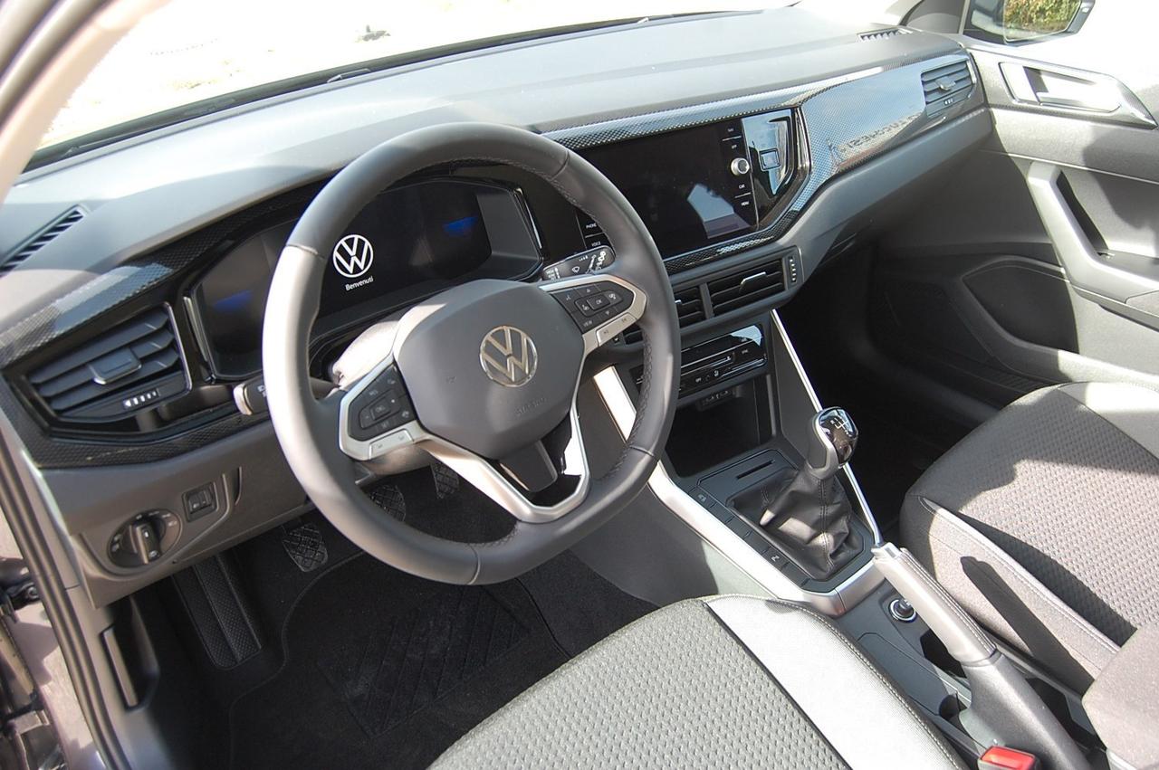 Volkswagen Polo 1.0 LIFE EVO 80CV Noleggio breve termine