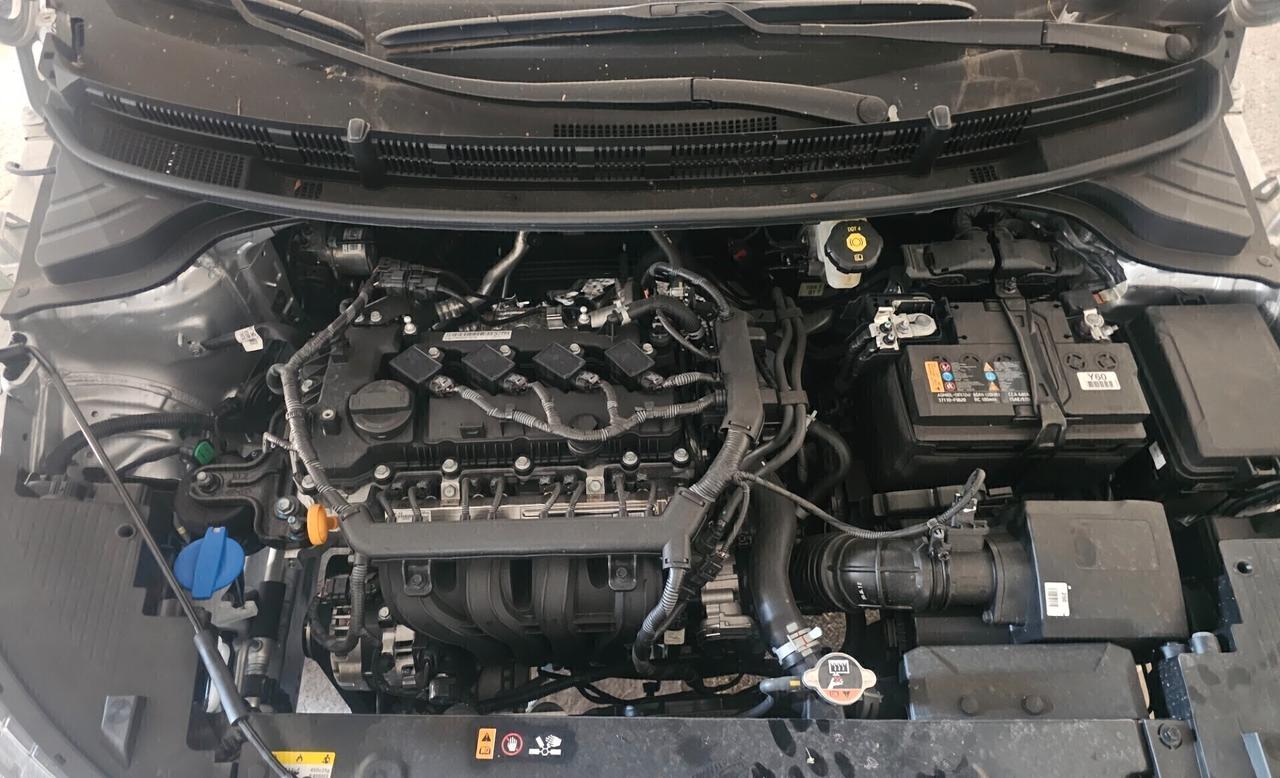 Kia Stonic 1.2 DPI Style solo 2000 km