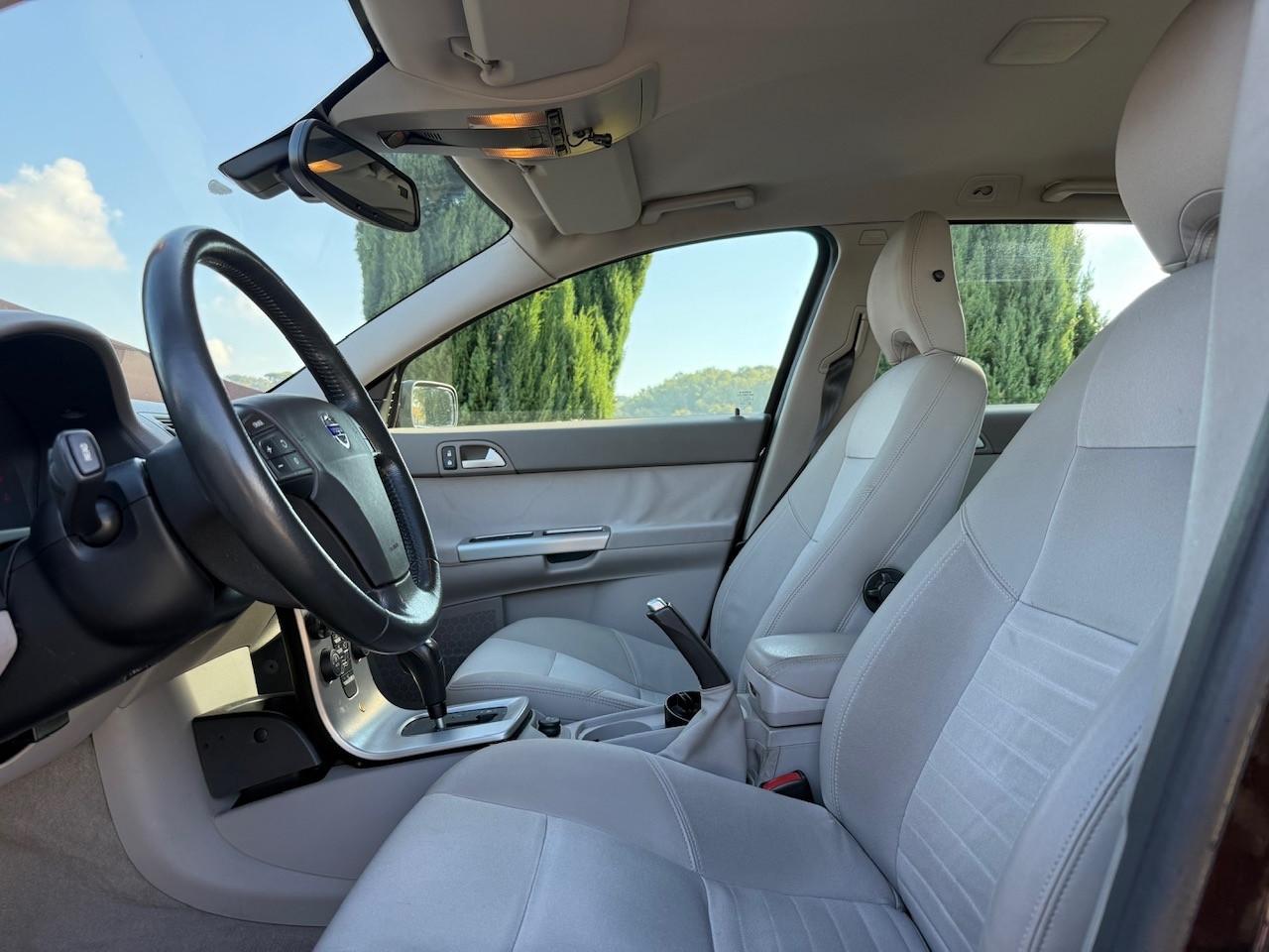 Volvo V50 2.5i turbo 20V 60.000 KM!!!!!