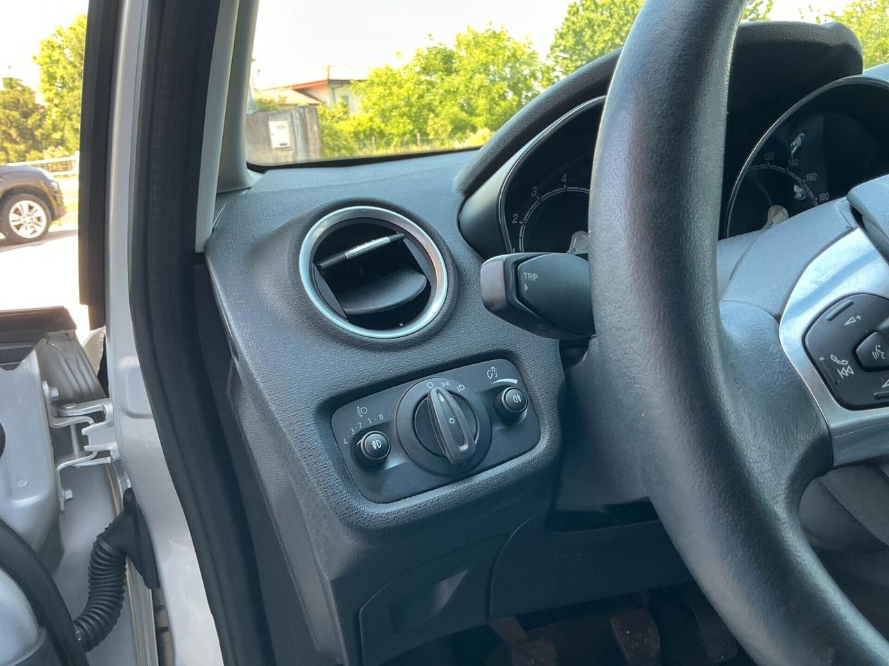 Ford Fiesta 1.4 GPL Neopatentati
