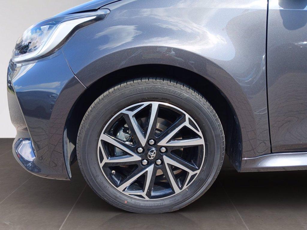 TOYOTA Yaris hybrid Lounge Automatica del 2021