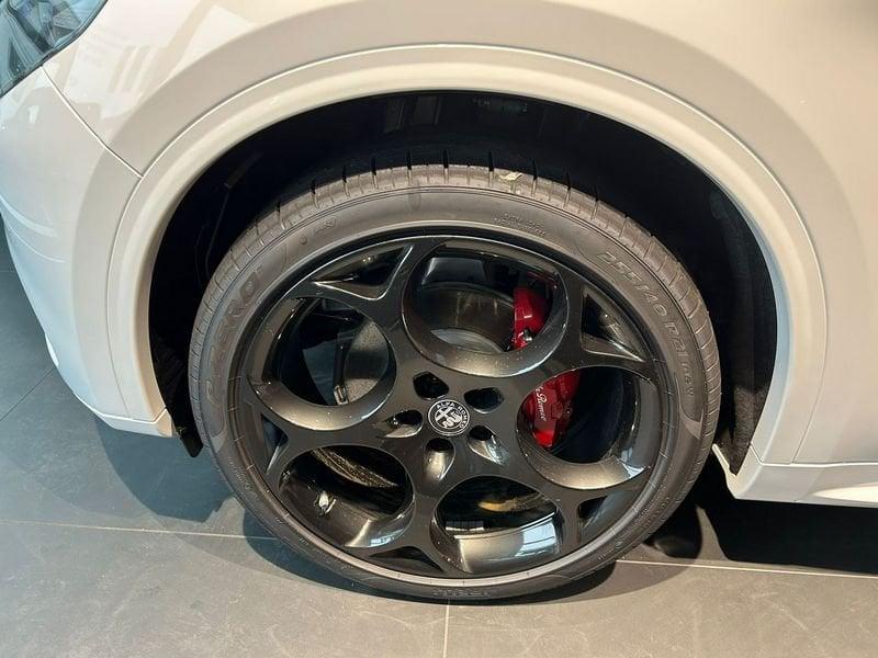 Alfa Romeo Stelvio 2.2 t Tributo Italiano Q4 210cv auto