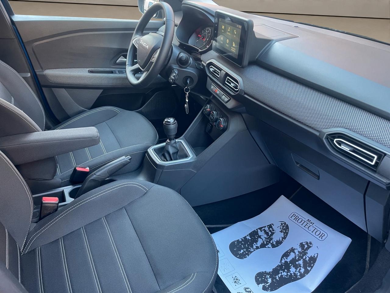 Dacia Sandero UNICO PROPRIETARIO - NEOPATENTATI