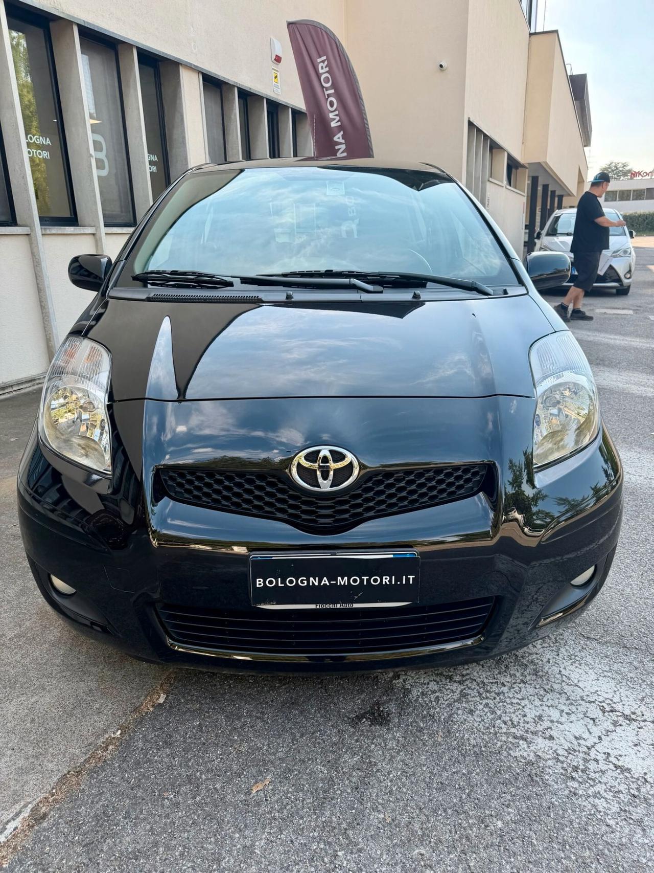 Toyota Yaris 1.3 5 porte Sol