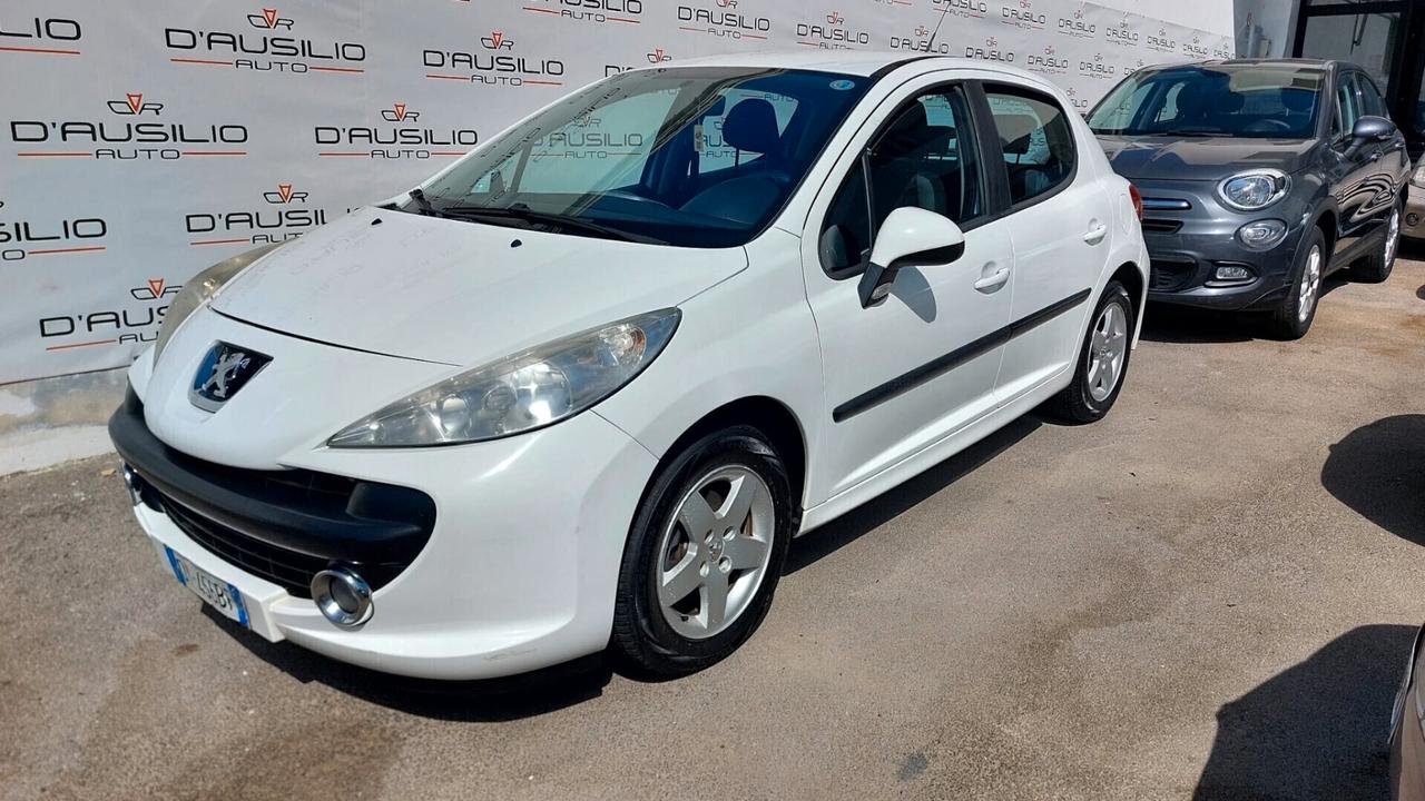 Peugeot 207 1.4 8V 75CV 5p. Energie Sport ECO GPL
