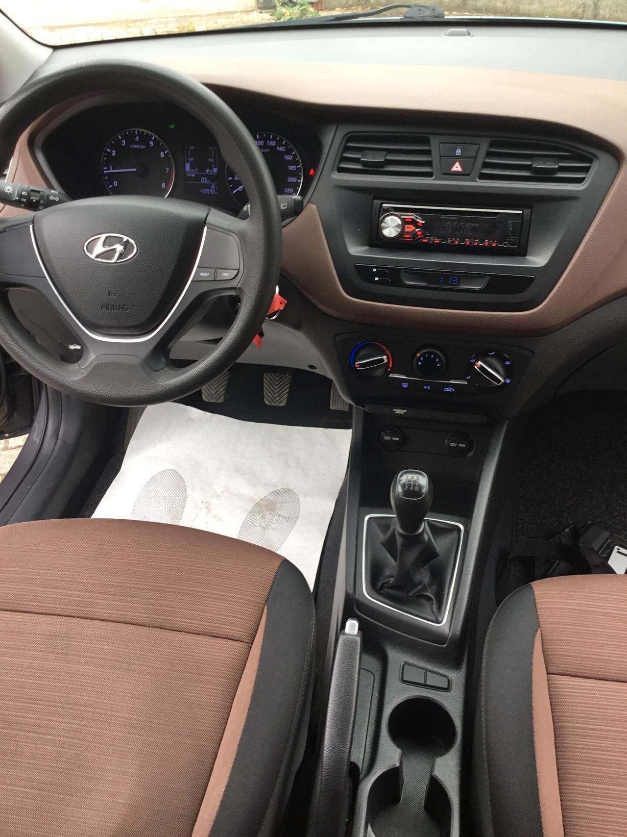Hyundai i20 1.2 5 porte Classic