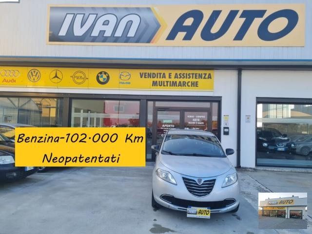 LANCIA YPSILON BENZINA-NEOPATENTATI-102.000 KM