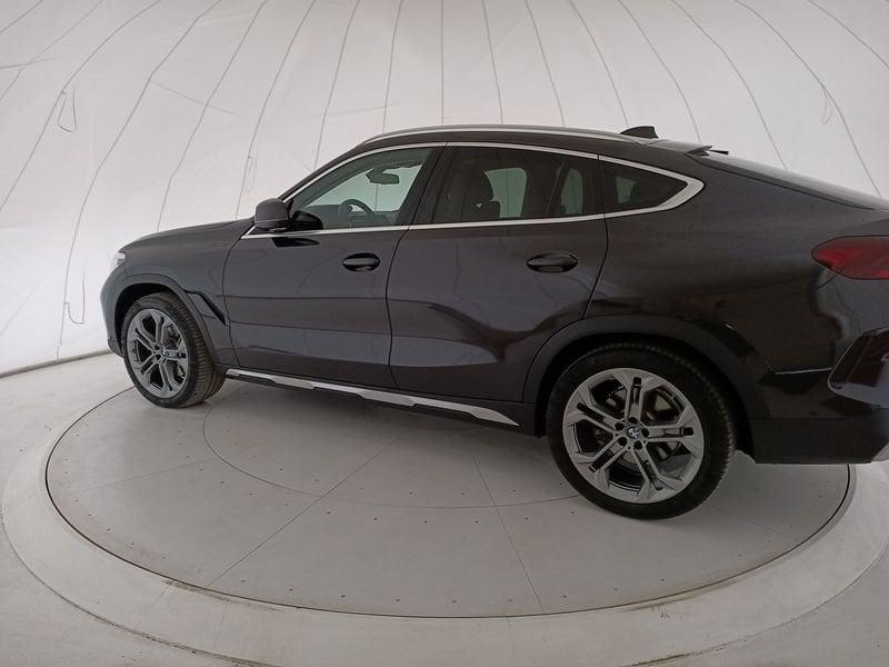 BMW X6 G06 xdrive30d mhev 48V xLine auto