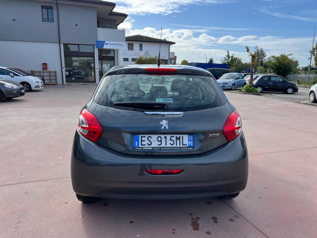 Peugeot 208 1.4 HDi 68 CV 5 porte Allure