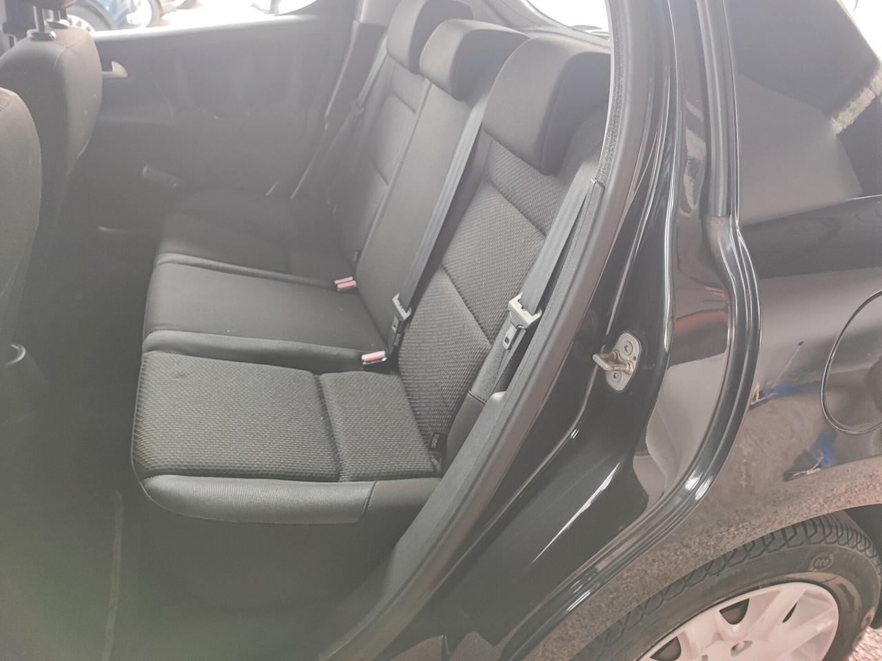 Peugeot 207 1.4 8V 75CV 5p. Active
