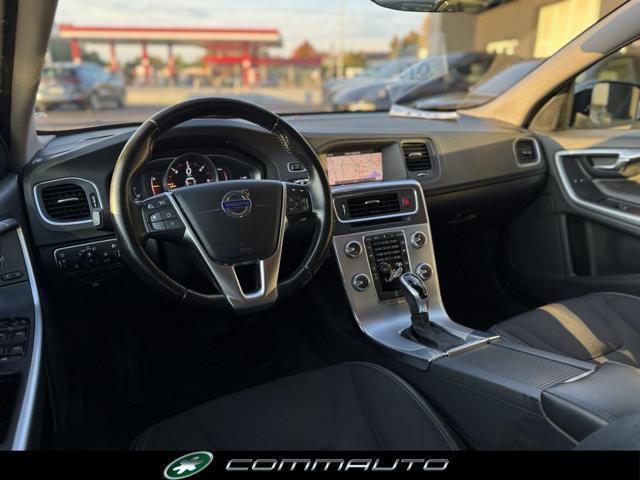 VOLVO S60 Cross Country D3 Geartronic Summum