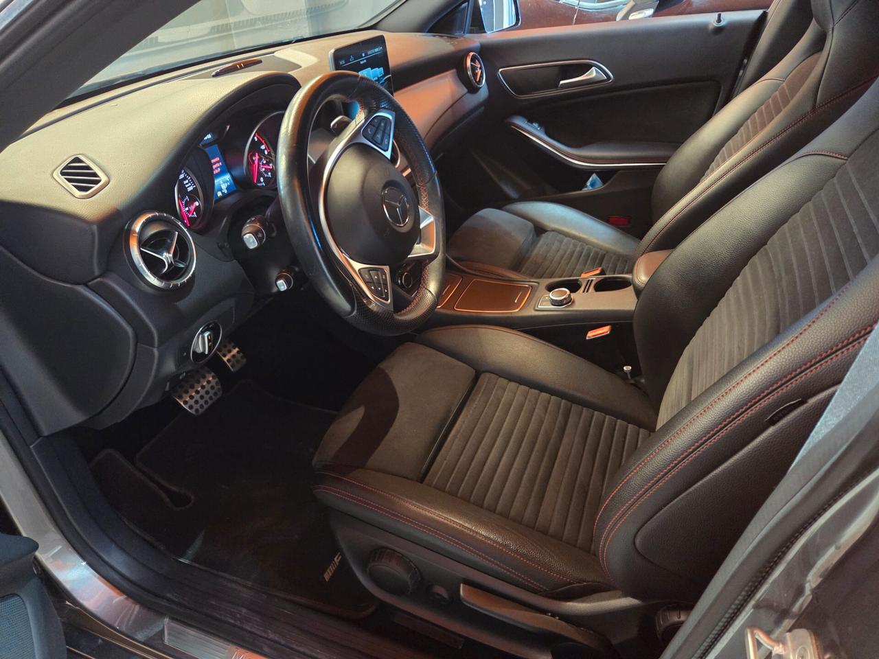 Mercedes-benz CLA 200 CLA 200 d 4Matic Automatic Premium