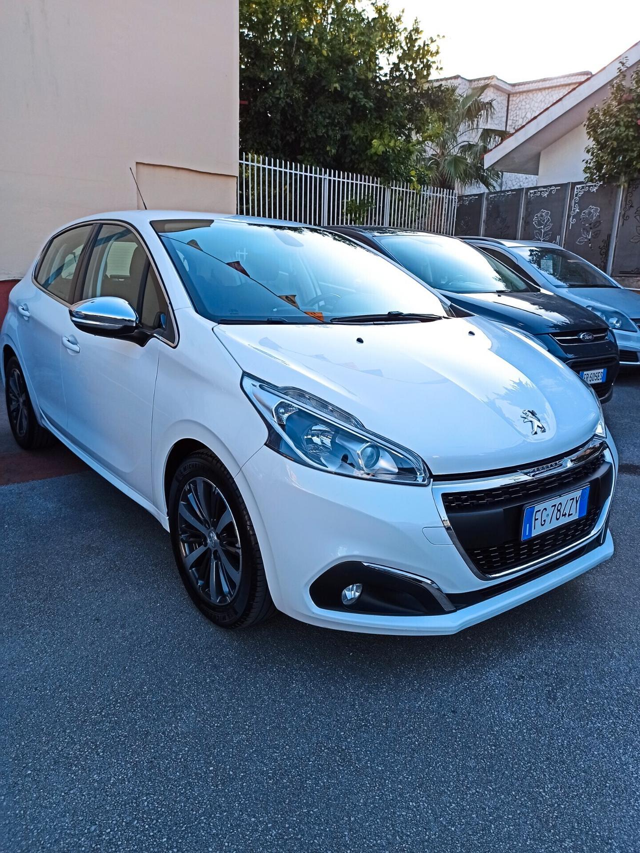 Peugeot 208 1.6 BlueHDi 75 cv 5 porte Allure