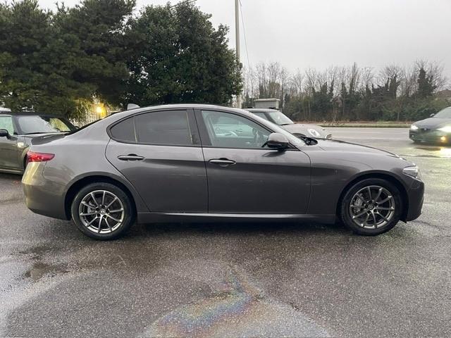 Alfa Romeo Giulia 2.2 Turbodiesel 160 CV AT8 Sprint