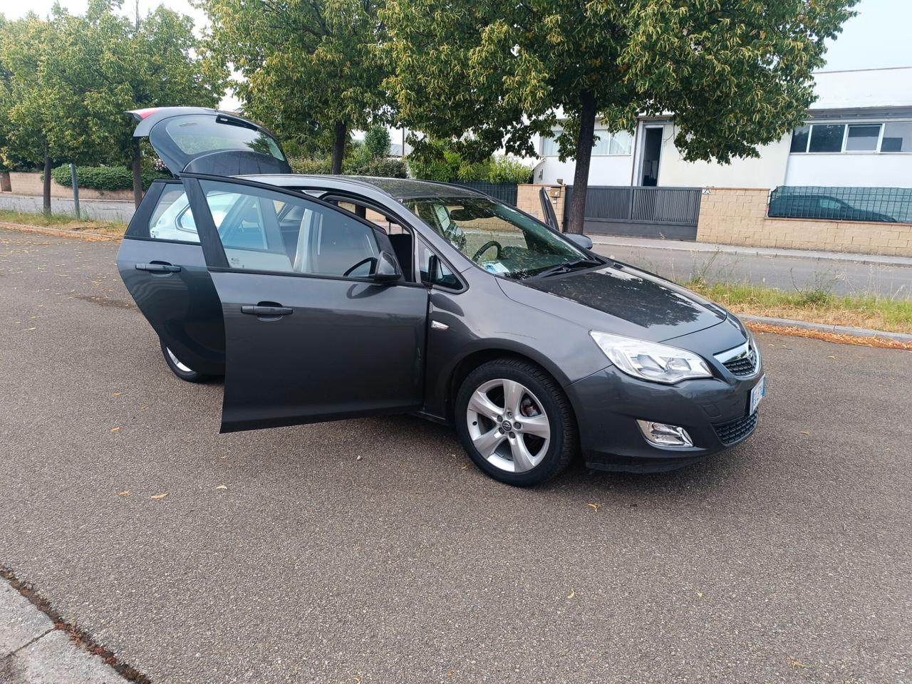 Opel Astra 1.4 benzina SW SOLAMENTE 99.000 KM