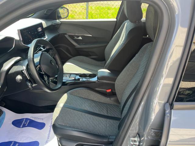 PEUGEOT 2008 PureTech 130 S&S EAT8 Allure